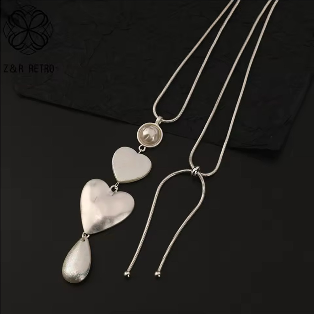 Vintage Long Chains Color Necklace Jewelry Women Heart Gothic Korean Fashion